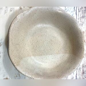 Stunningly Beautiful Farmhouse SanStone Pottery Two Toned Bowl
